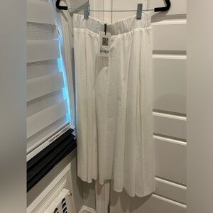 White midi skirt size xs brand new with tags!